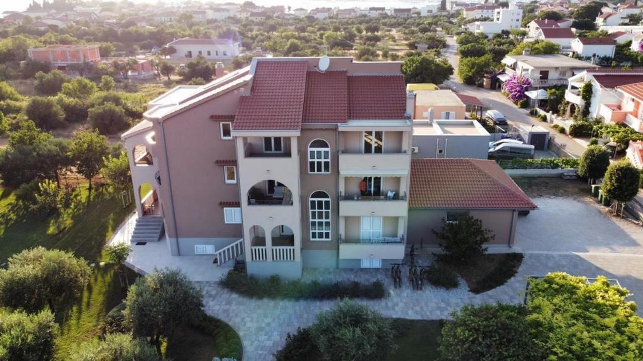 Luxury Apartments Garden Сукошан Экстерьер фото